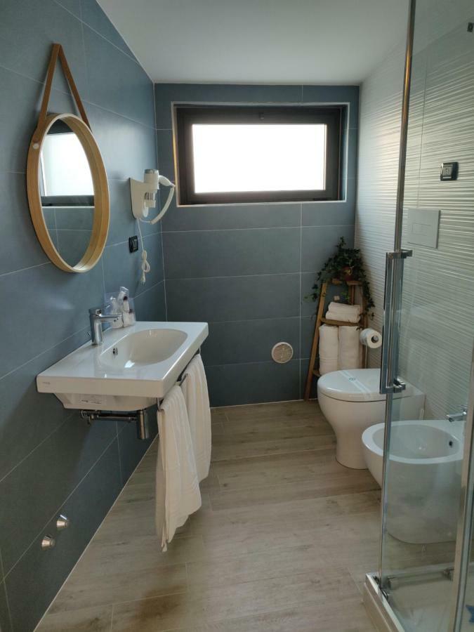 Appartement Dimora Dei Cento à Pescara Extérieur photo